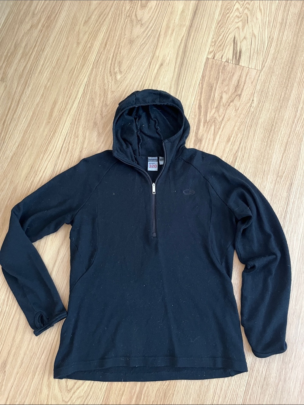 Icebreaker Women’s Heavyweight Sport320 100% Wool Hooded Quarter Zipblack size S